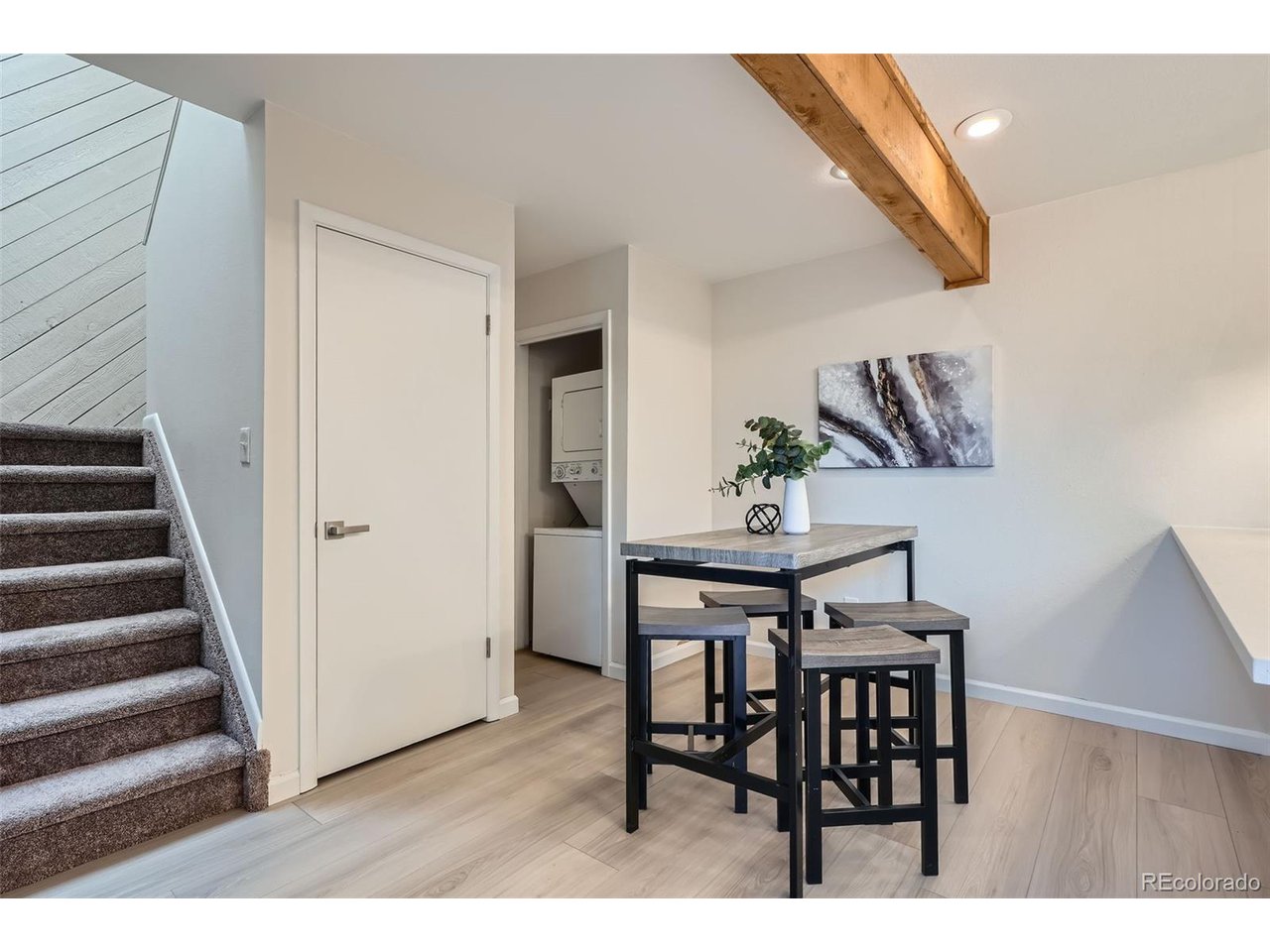 1251 S Yosemite Way 92