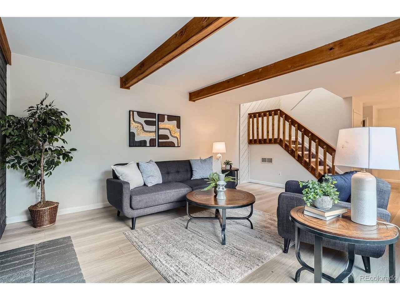 1251 S Yosemite Way 92