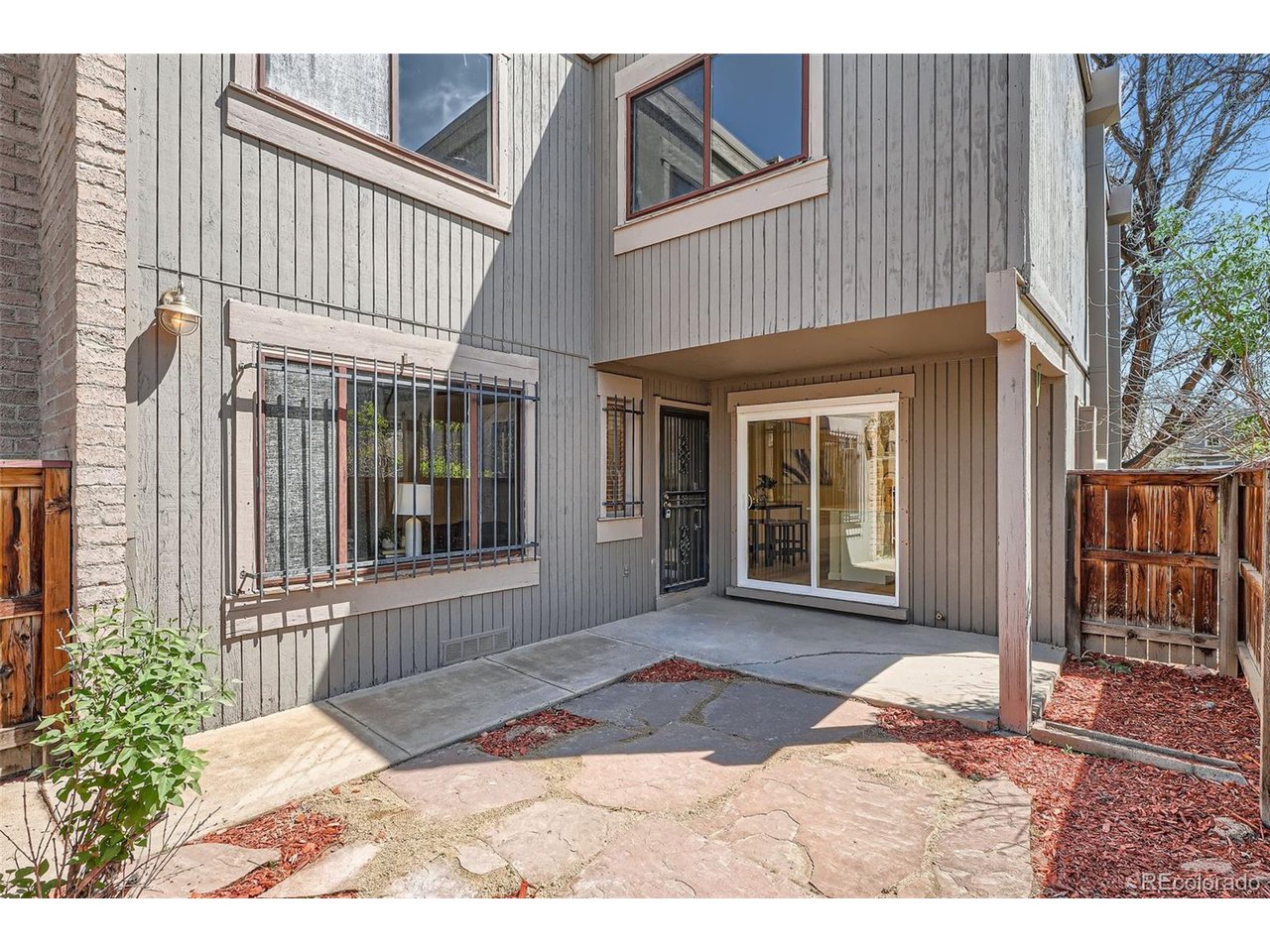 1251 S Yosemite Way 92