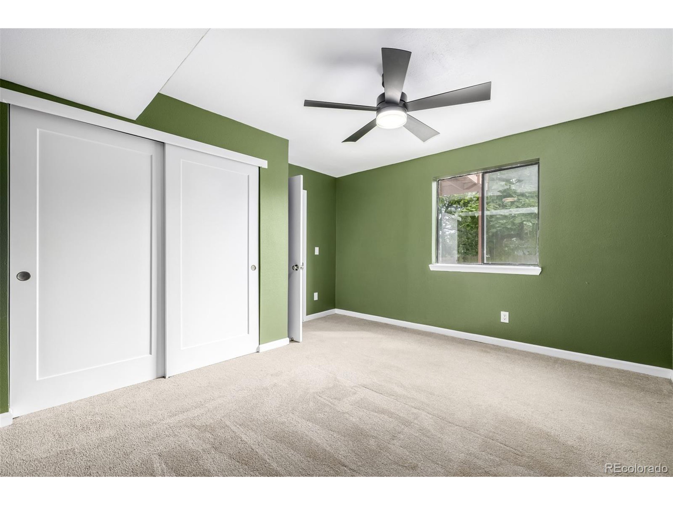 16762 E Kentucky Ave