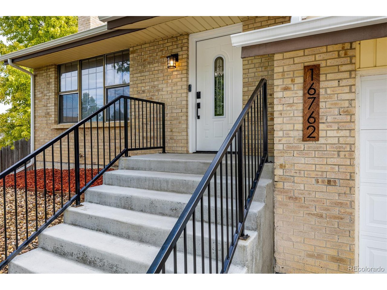 16762 E Kentucky Ave