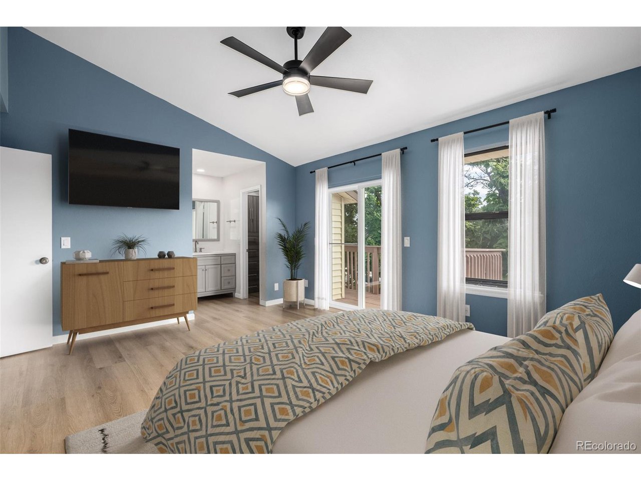 16762 E Kentucky Ave