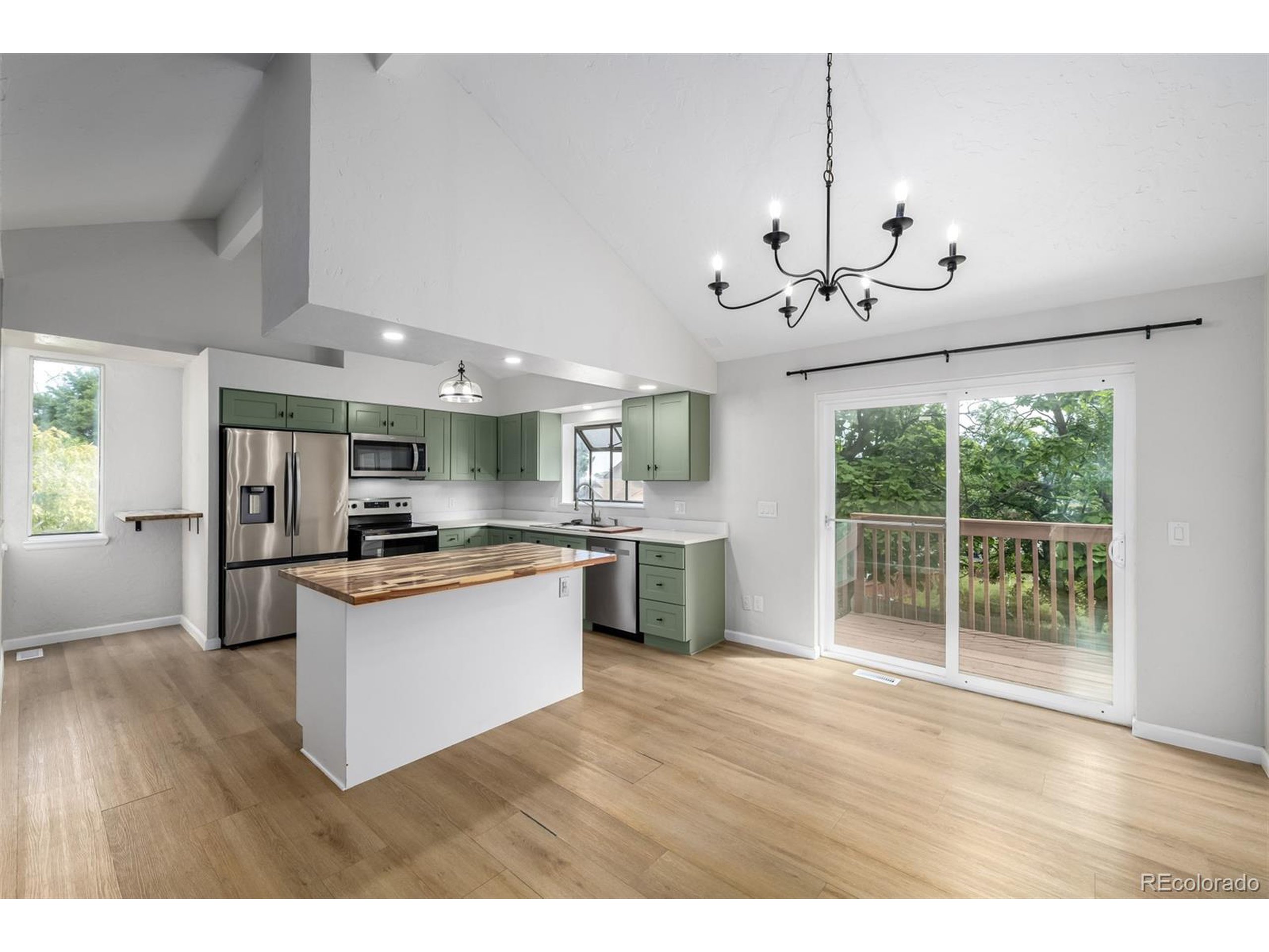 16762 E Kentucky Ave