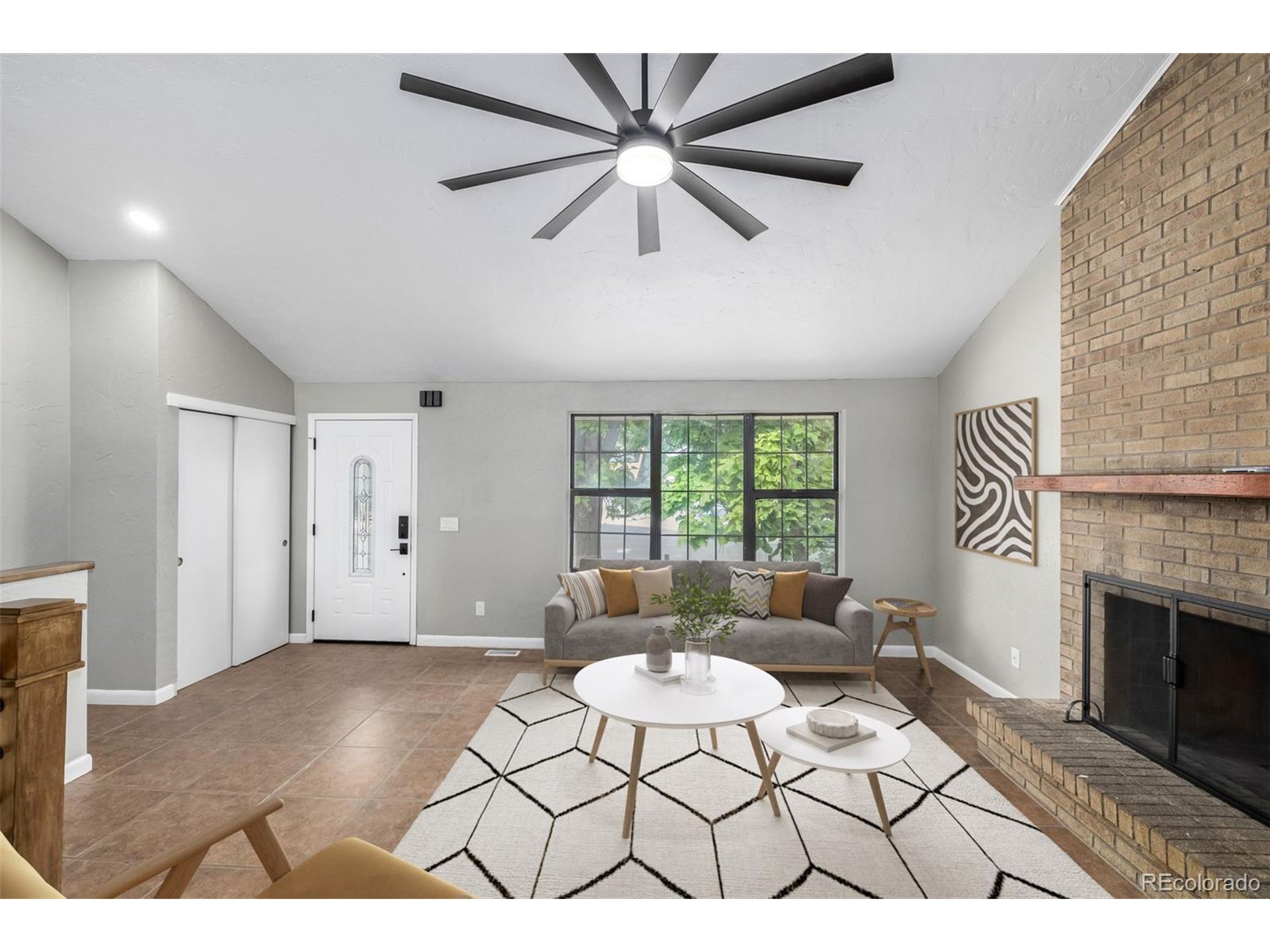 16762 E Kentucky Ave