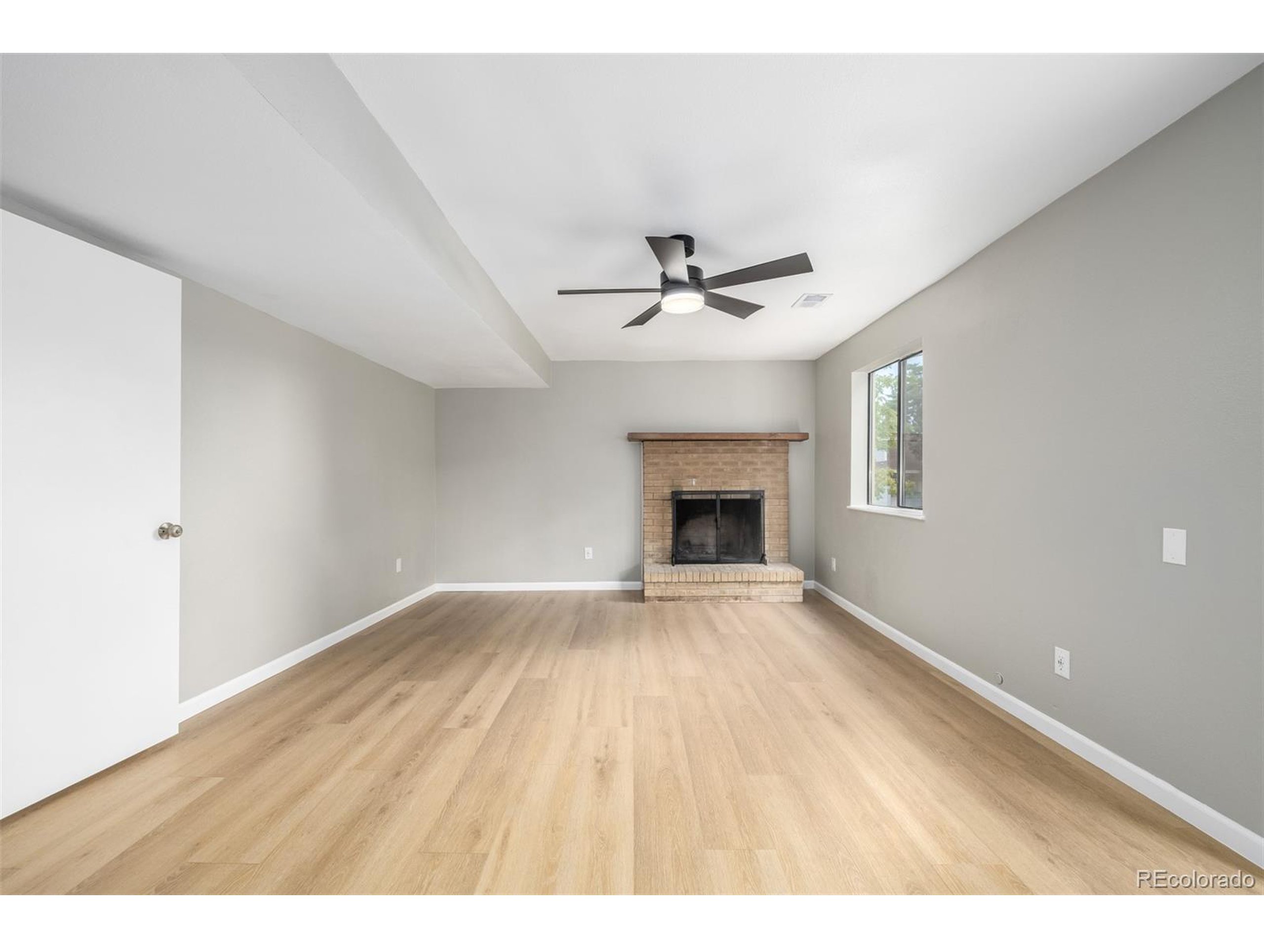 16762 E Kentucky Ave