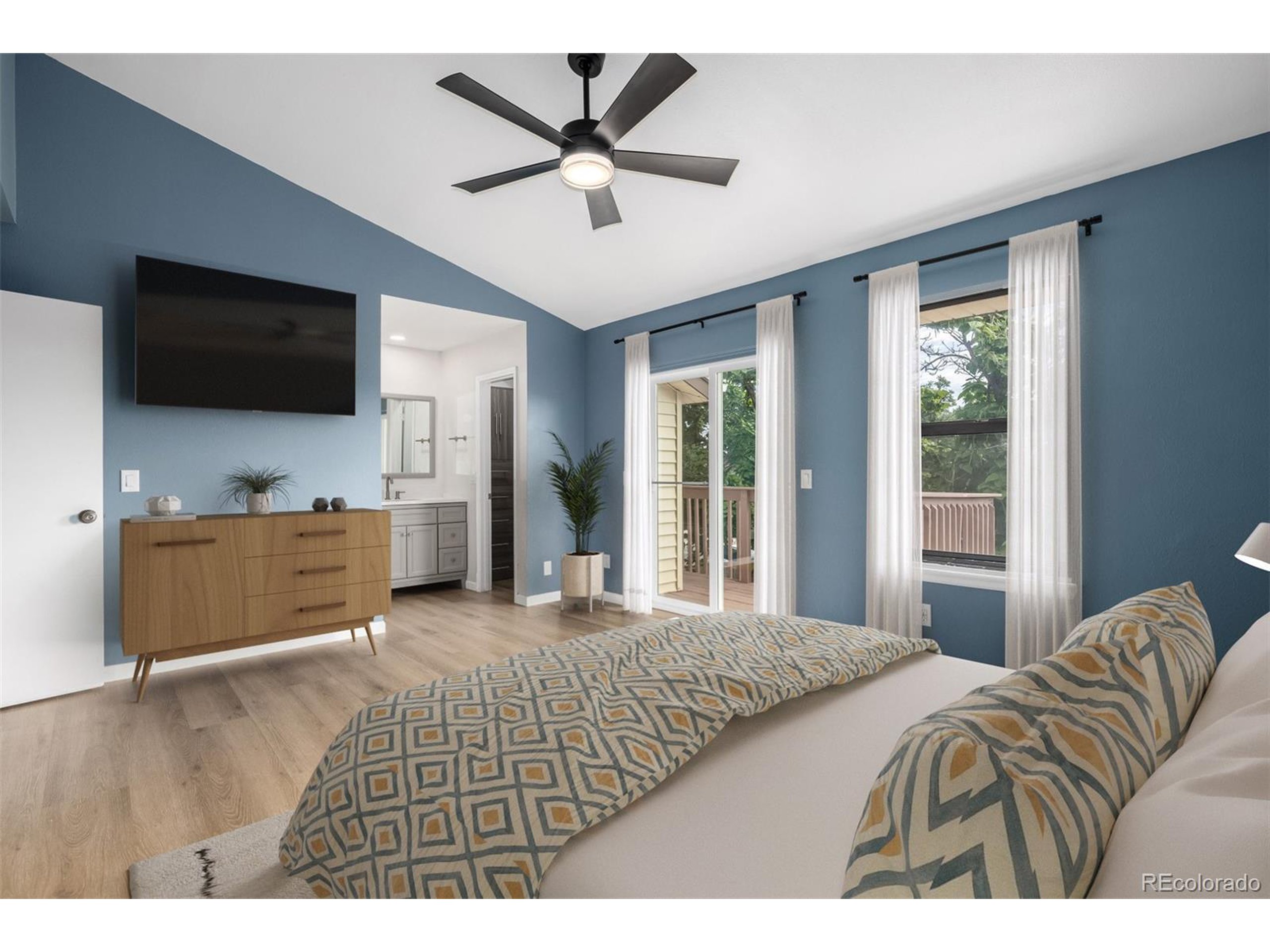 16762 E Kentucky Ave