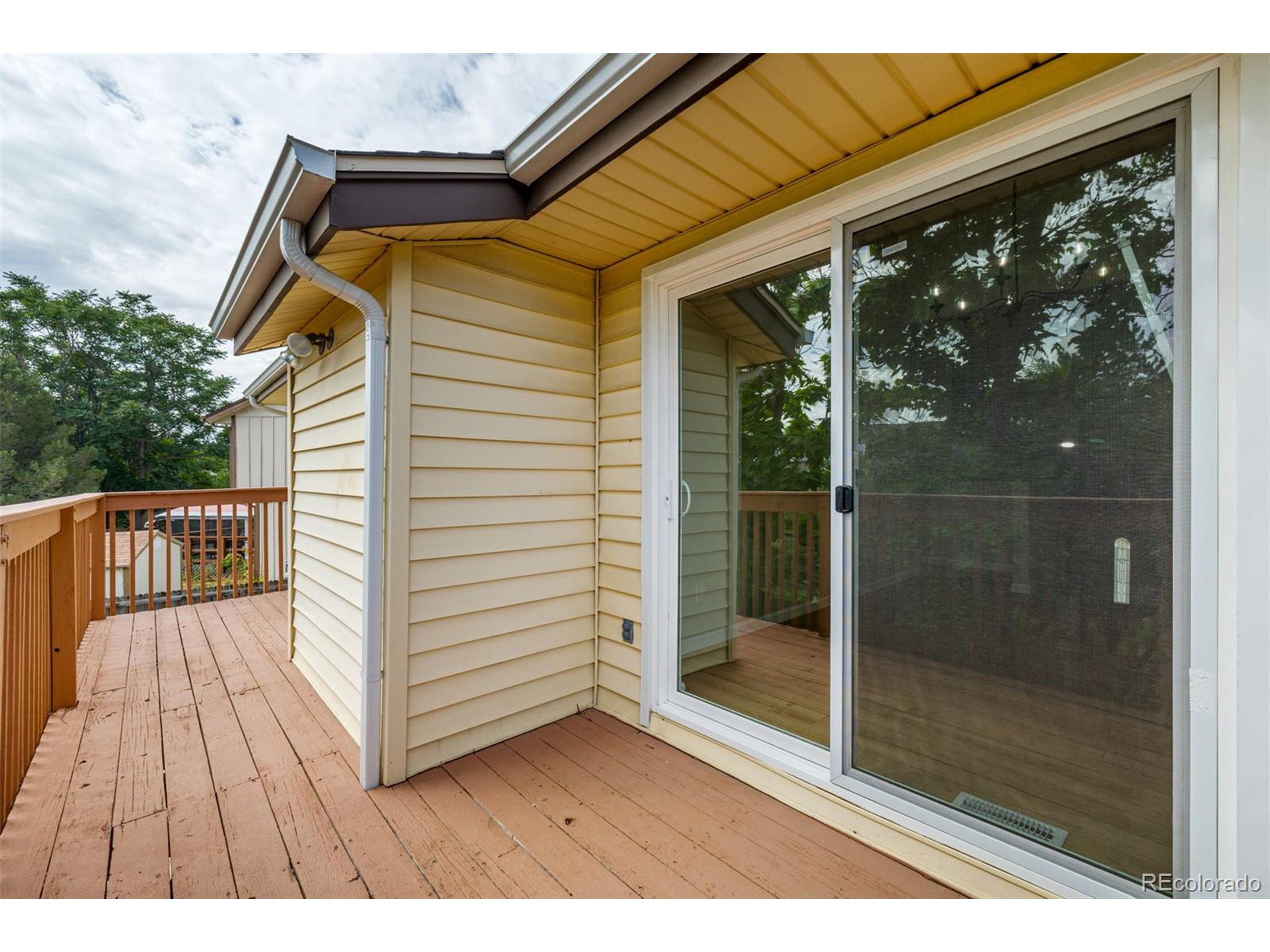 16762 E Kentucky Ave