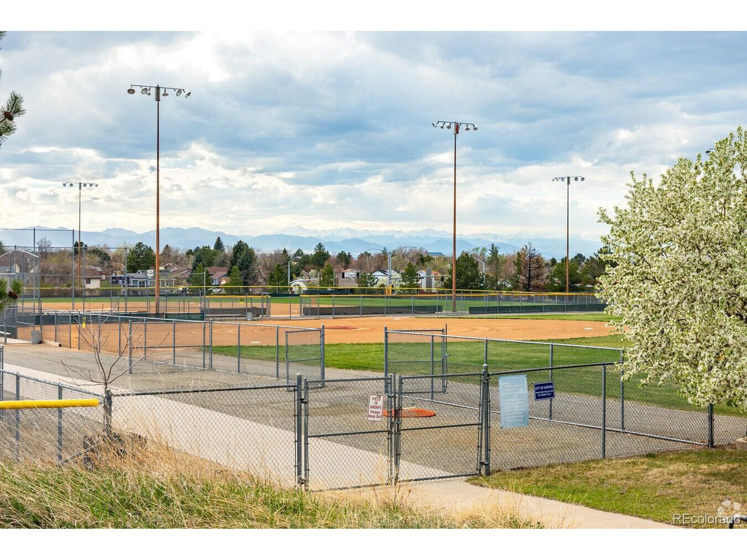 16762 E Kentucky Ave