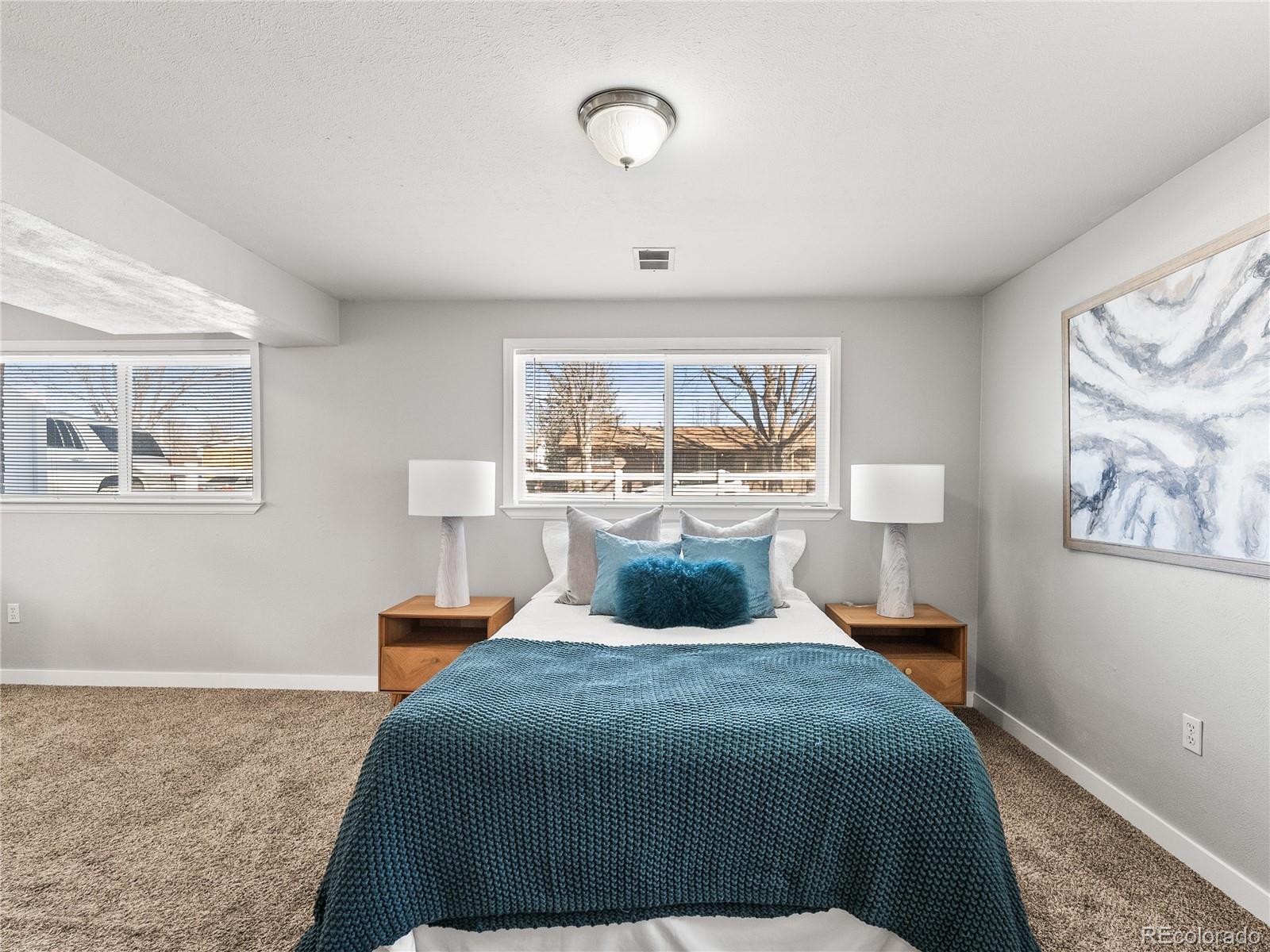 213 S 16th Ave Dr