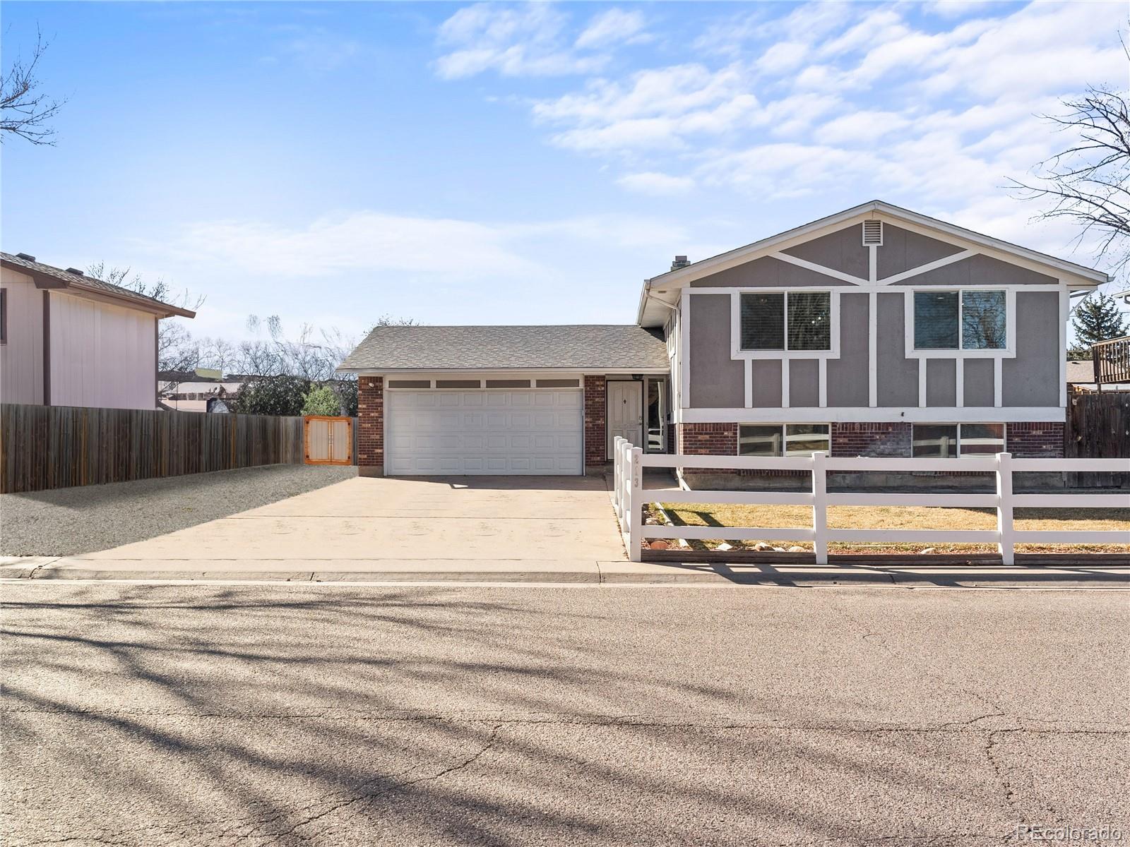 213 S 16th Ave Dr