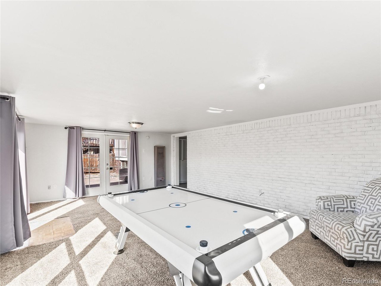 213 S 16th Ave Dr