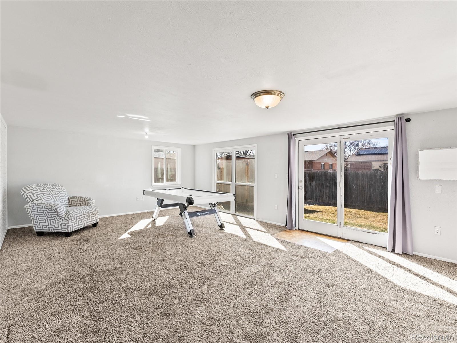 213 S 16th Ave Dr