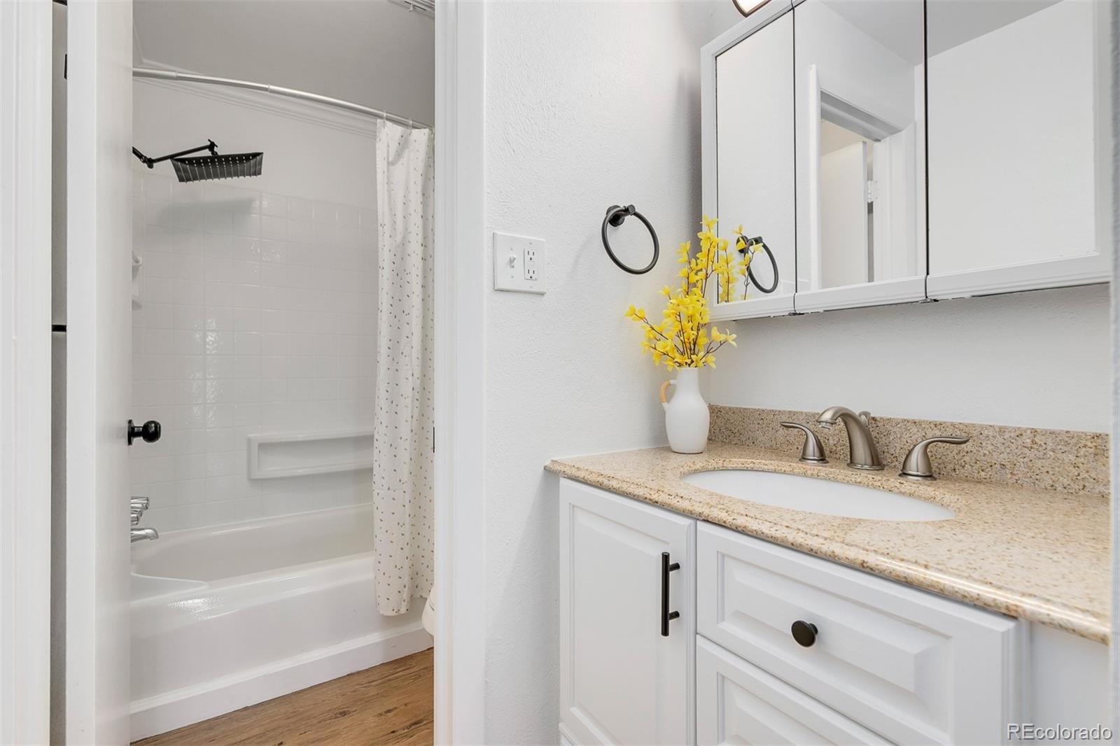 1536 S Pierson Street Unit: 122