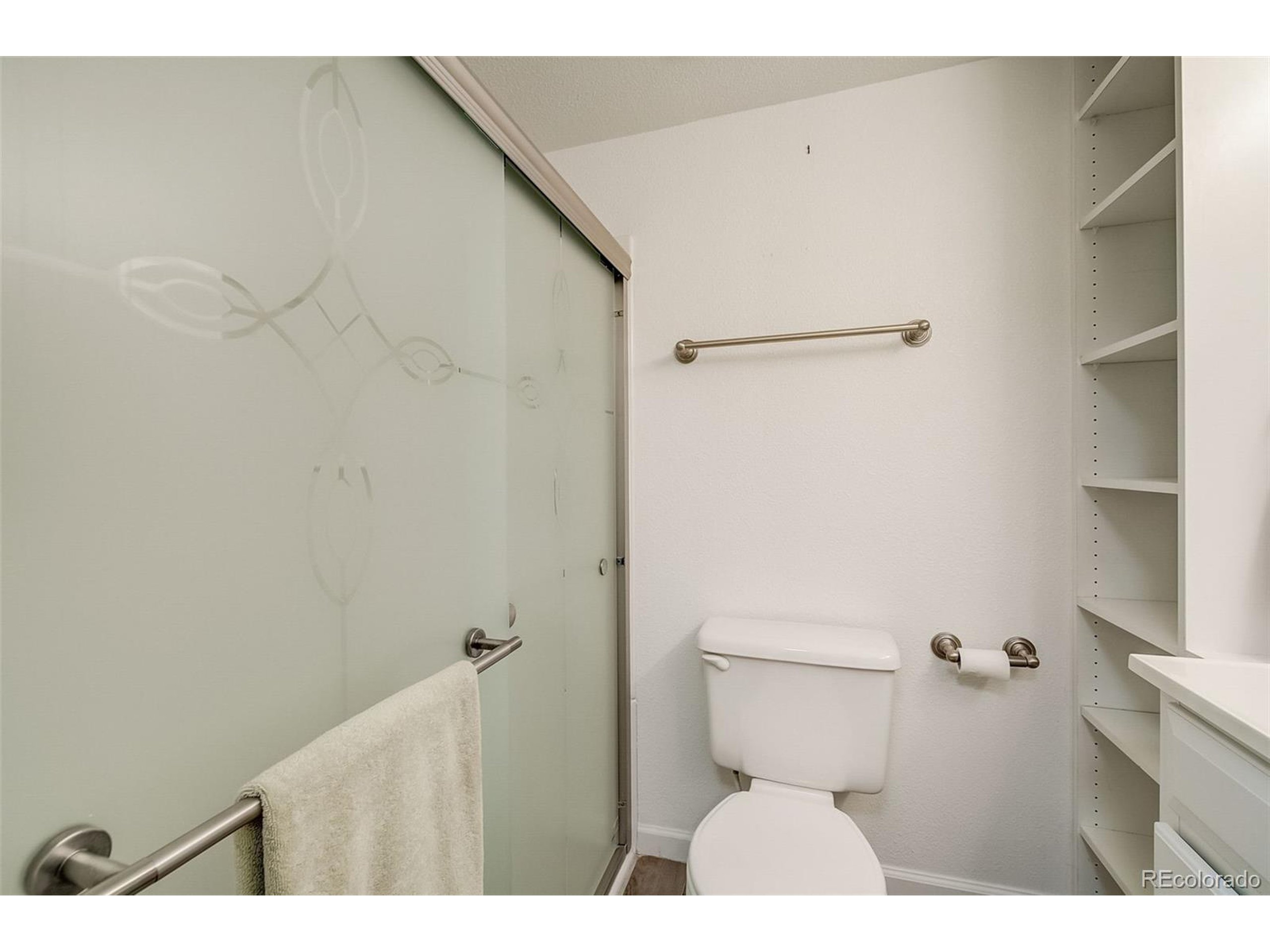 3656 S Depew St 201