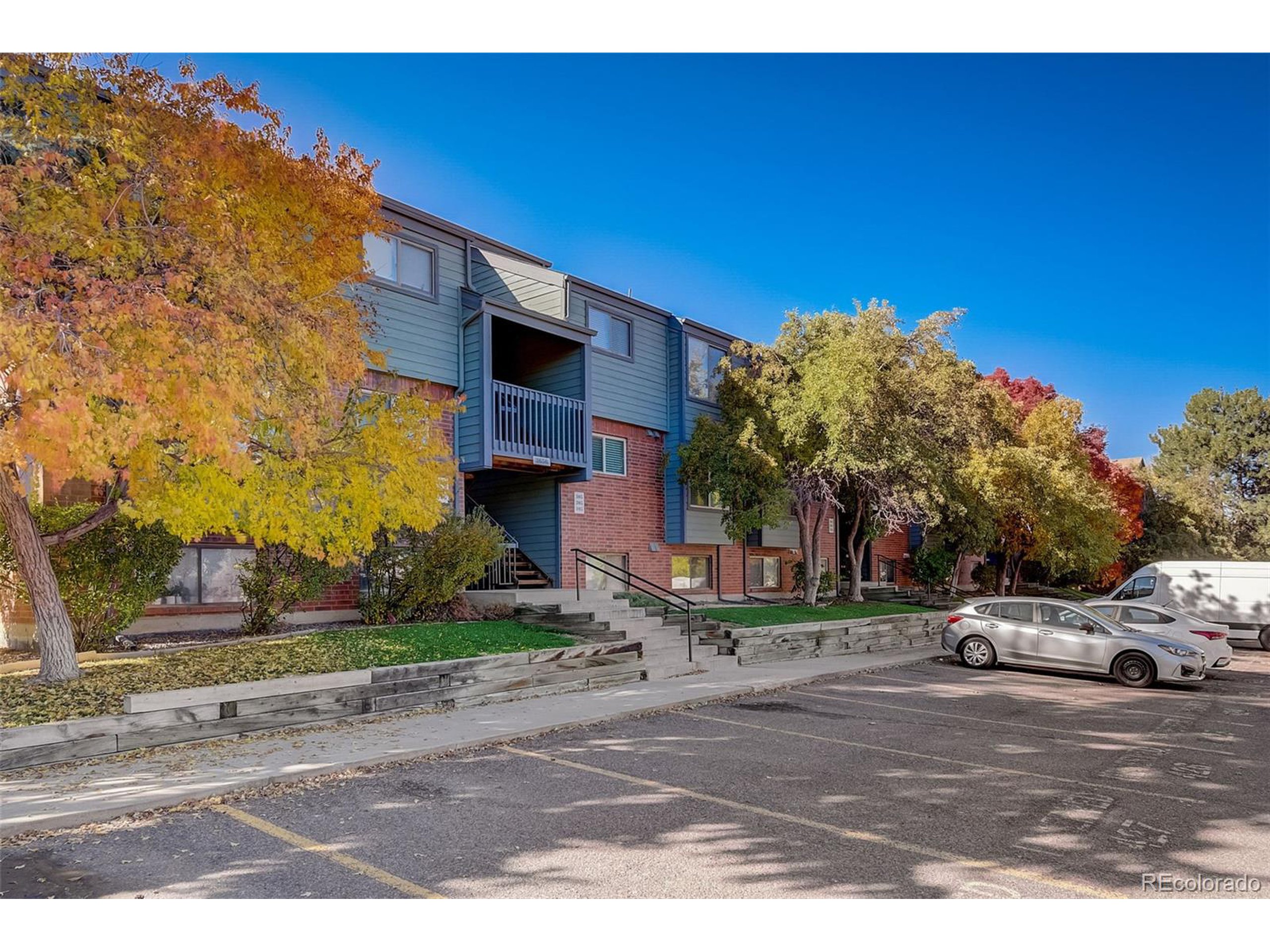 3656 S Depew St 201