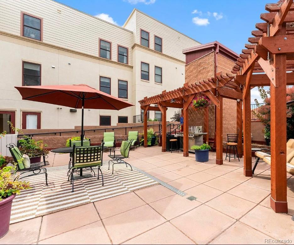 261 Pine Street Unit: 204