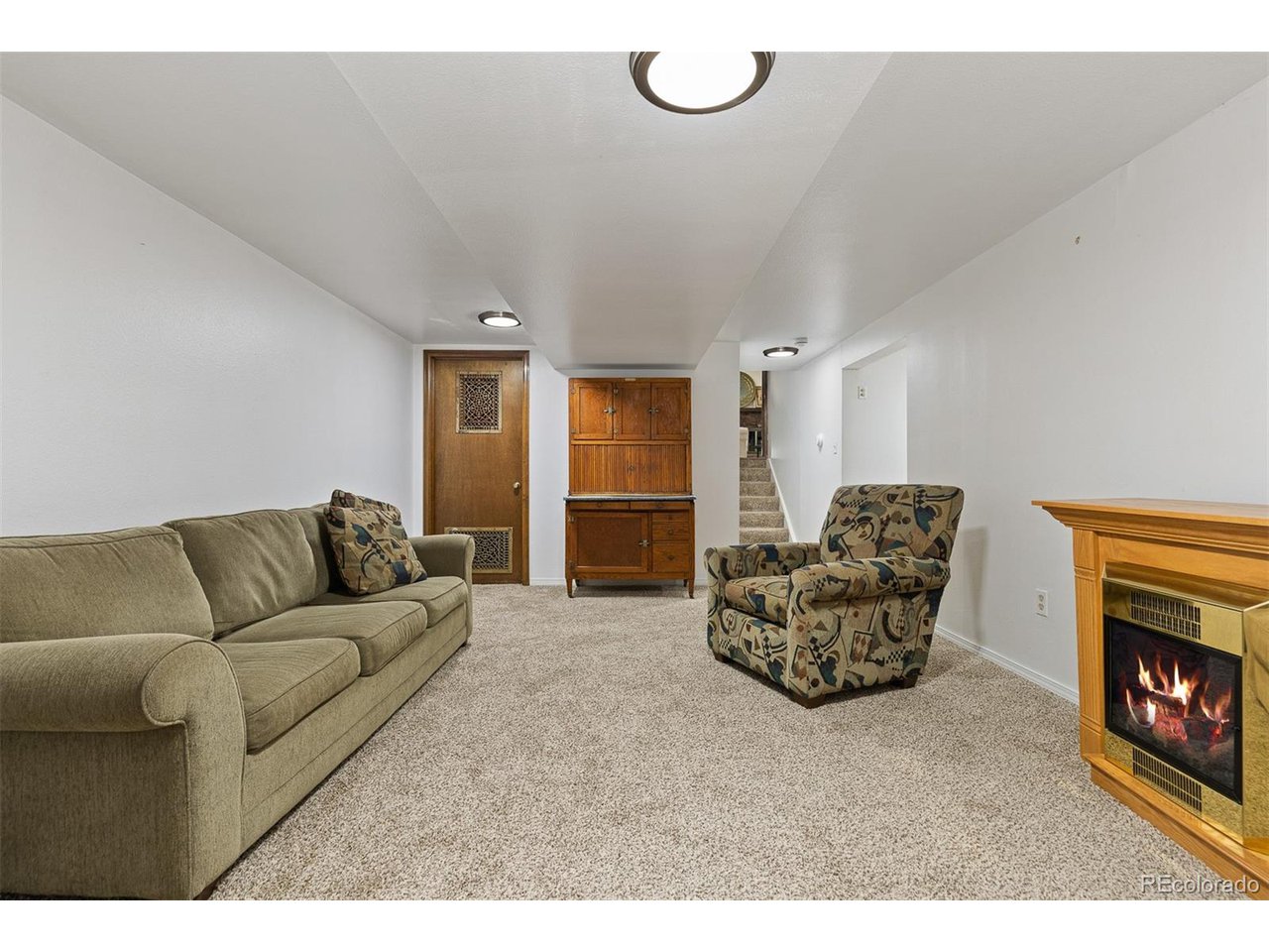 3752 S Rosemary Way