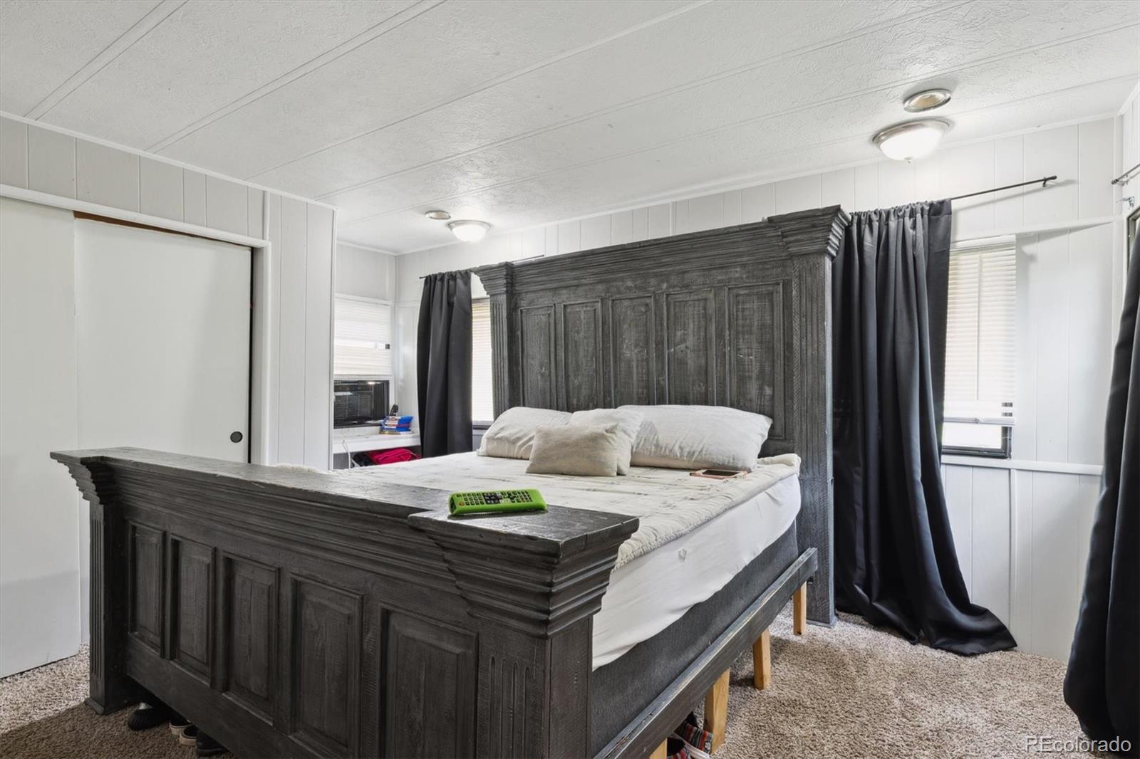 1201 W Thornton Parkway