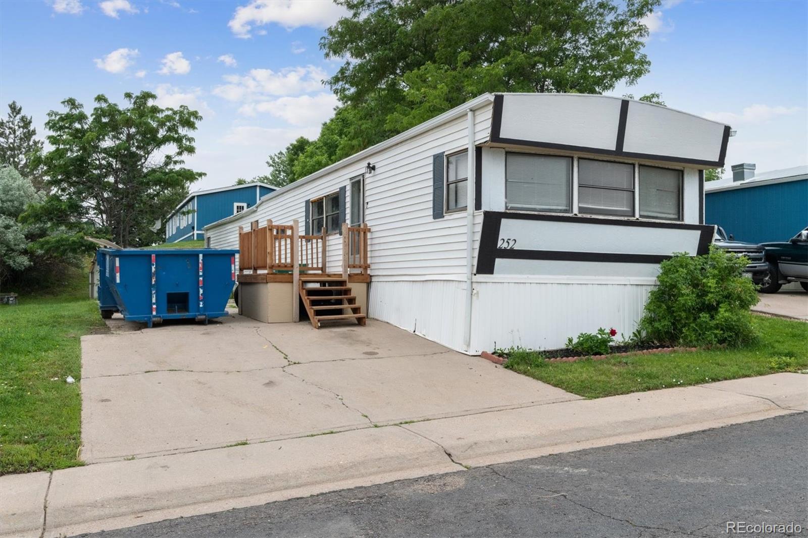 1201 W Thornton Parkway