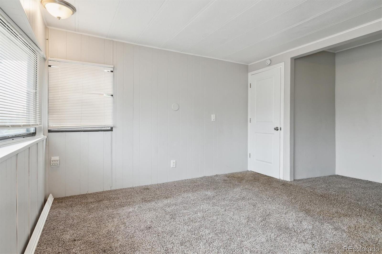 1201 W Thornton Parkway