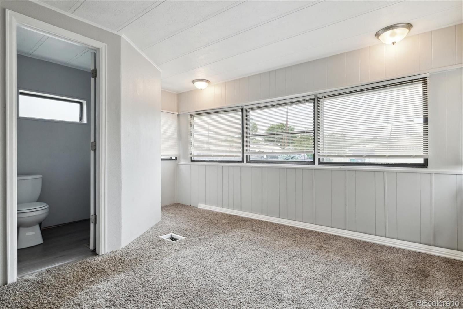 1201 W Thornton Parkway