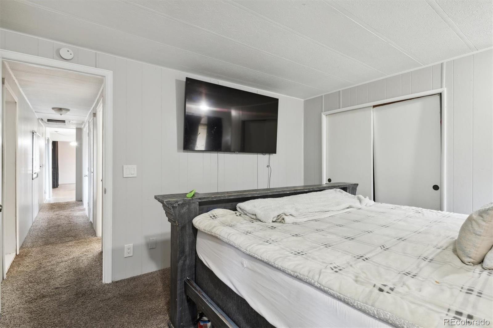 1201 W Thornton Parkway