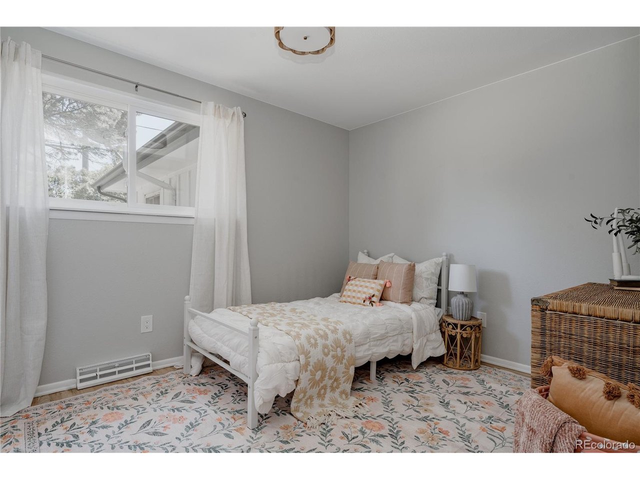 3786 E Fair Pl