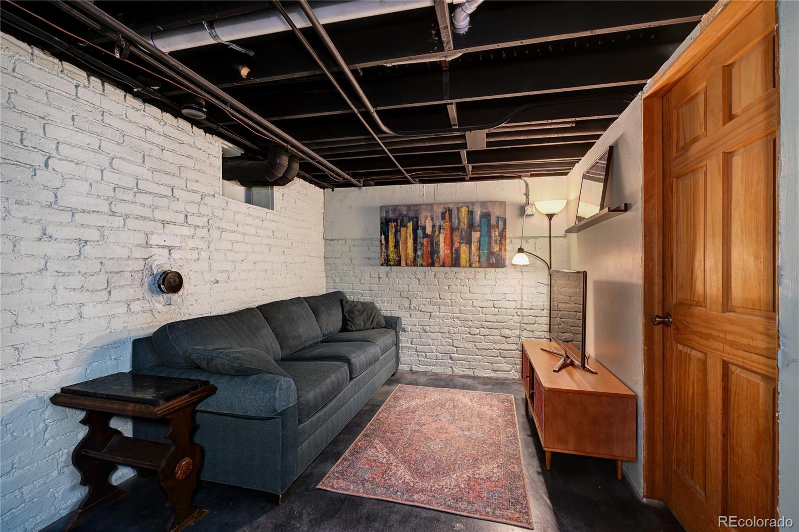 3869 Newton Street