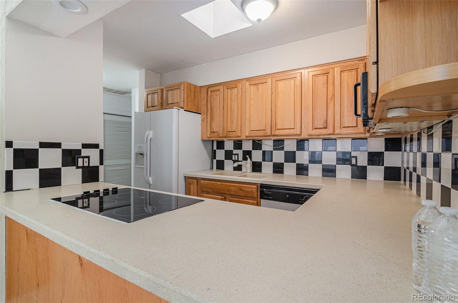 5532 S Greenwood Street