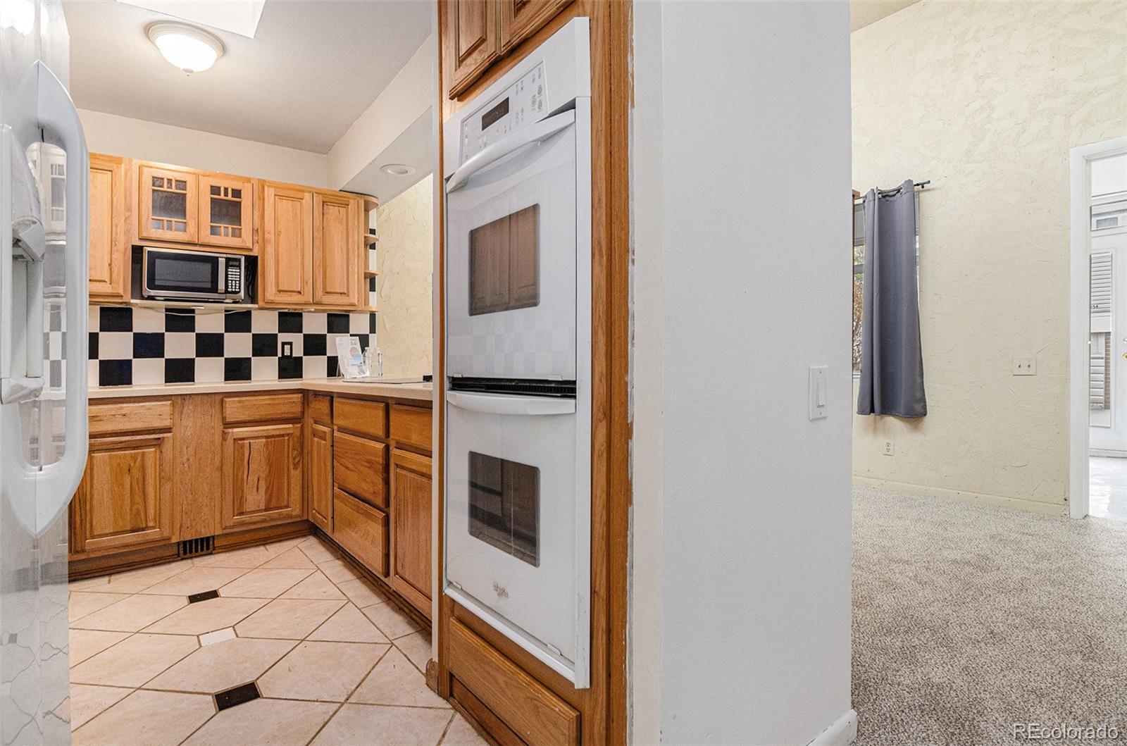 5532 S Greenwood Street