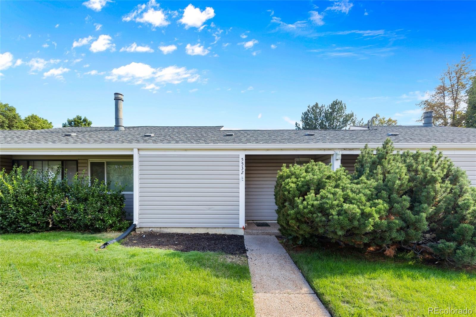 5532 S Greenwood Street