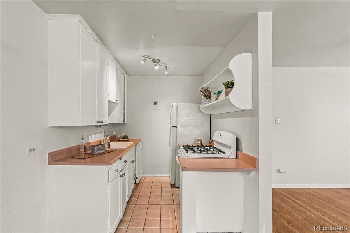 525 Jackson Street Unit: 103