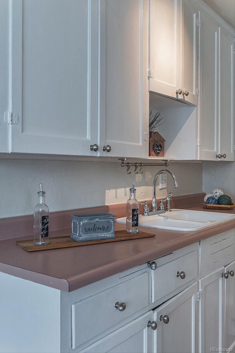 525 Jackson Street Unit: 103