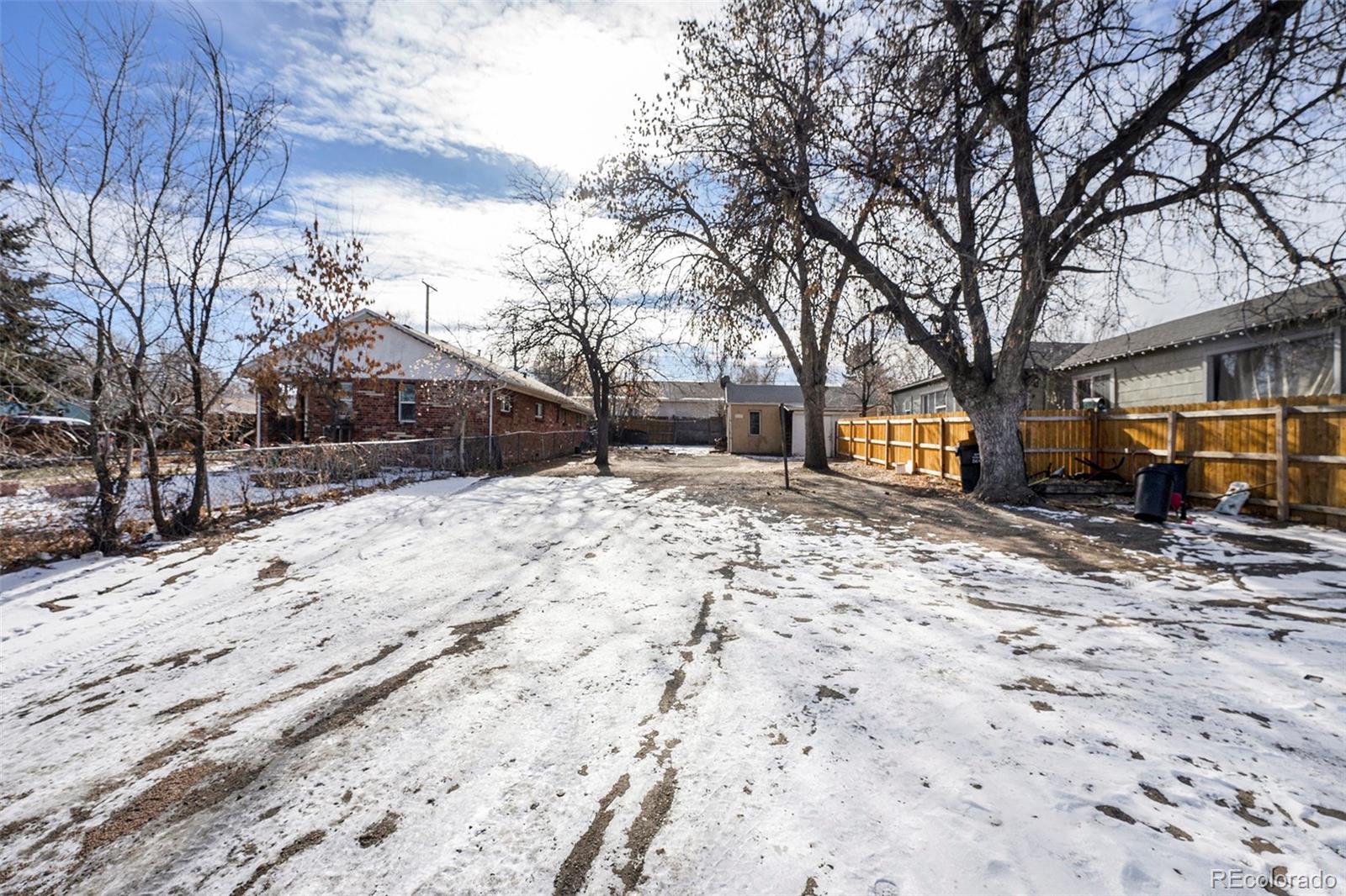 4126 W Kentucky Avenue