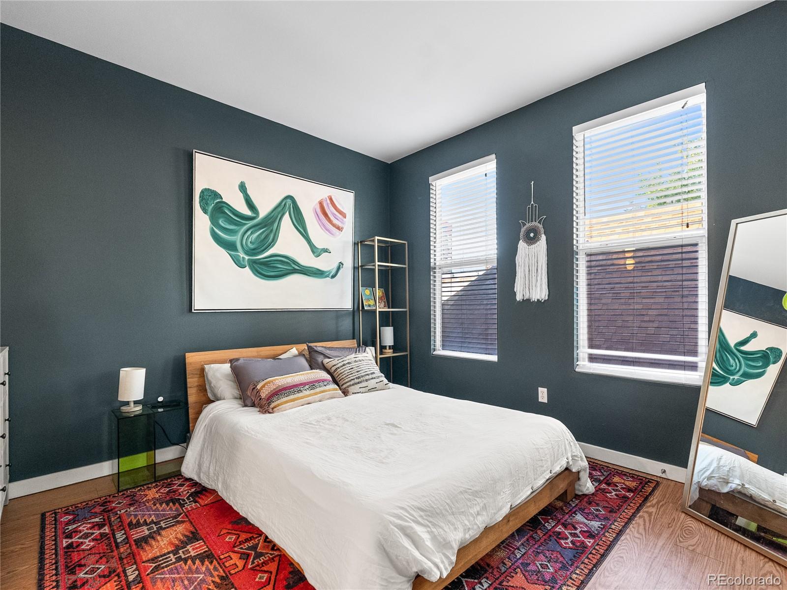 2422 Tremont Place Unit: 206