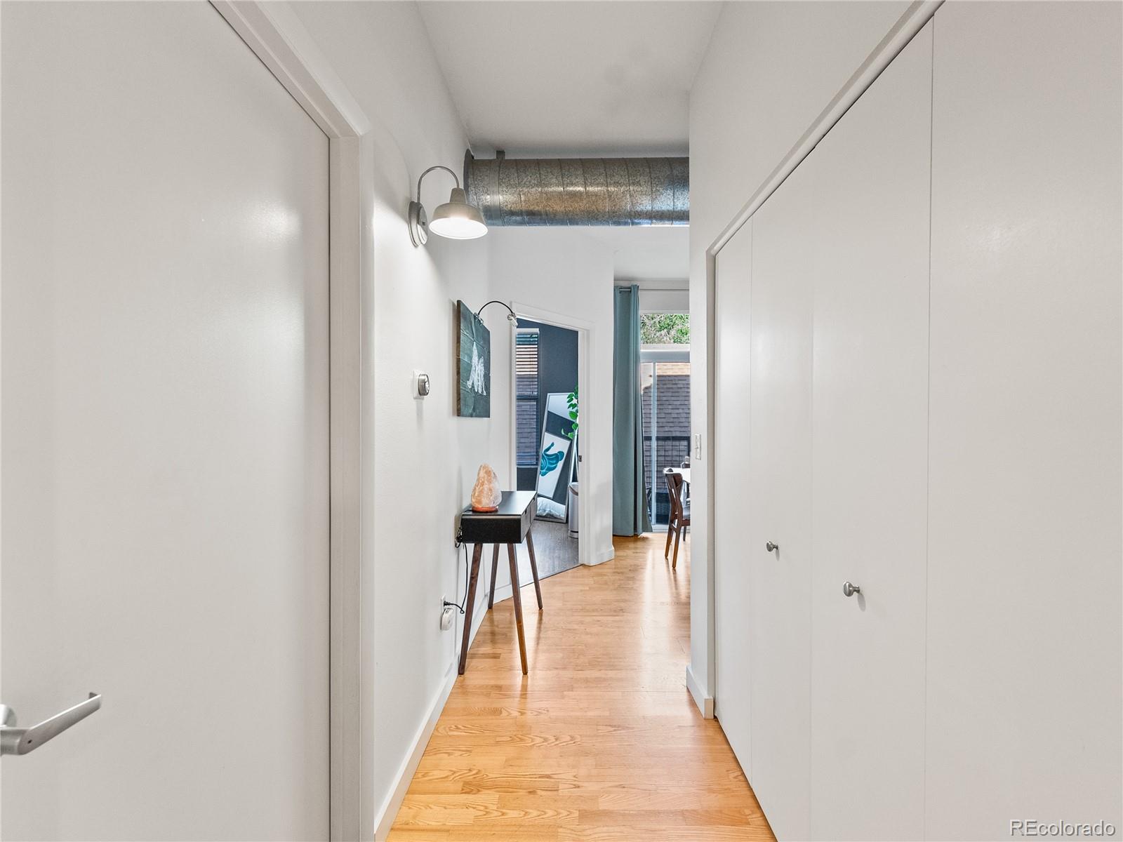 2422 Tremont Place Unit: 206