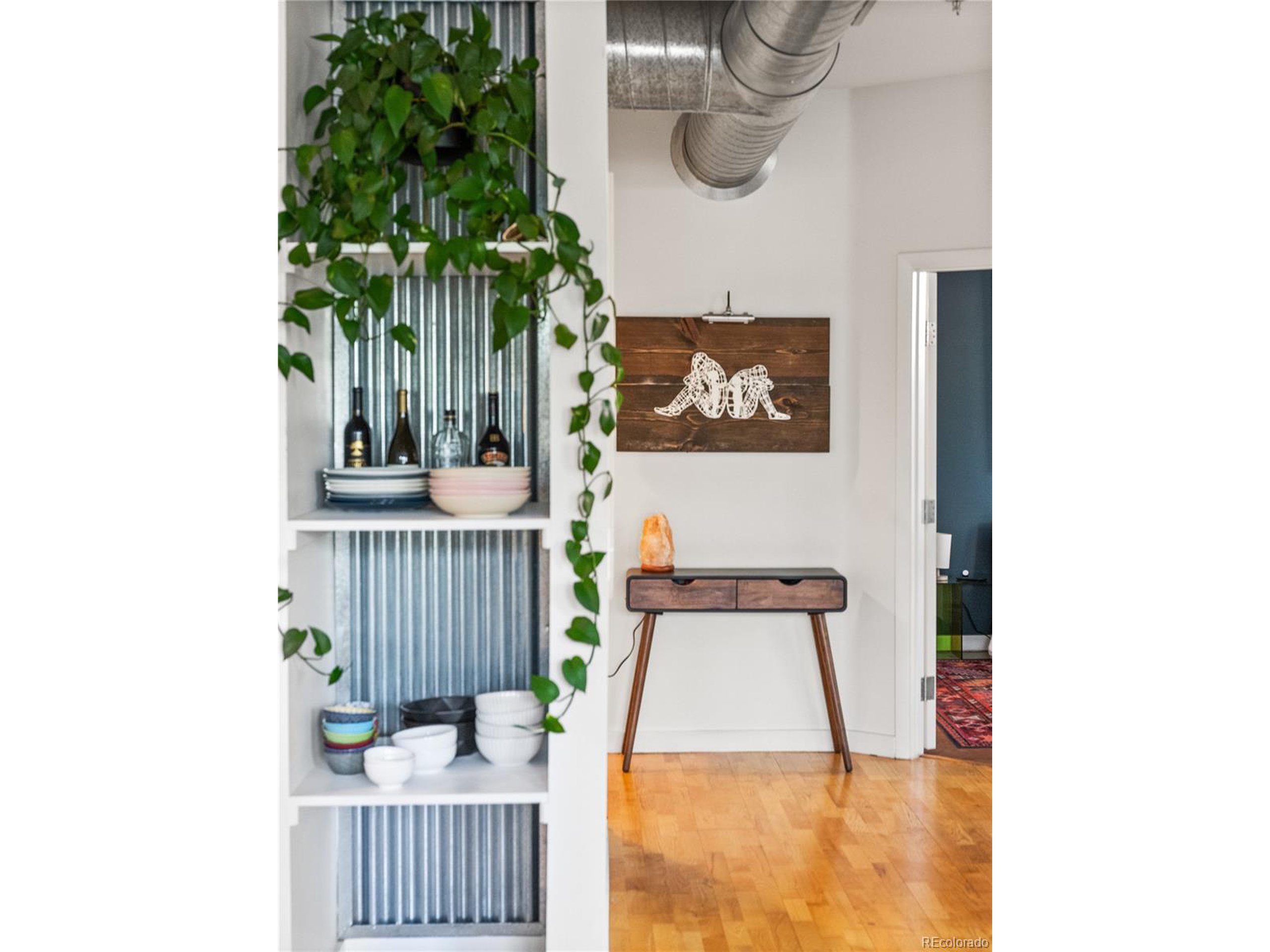2422 Tremont Pl 206