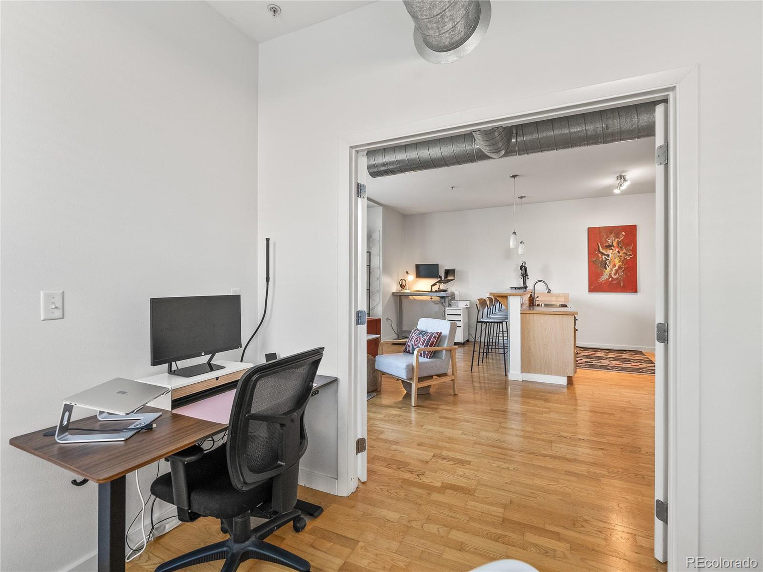 2422 Tremont Pl 206