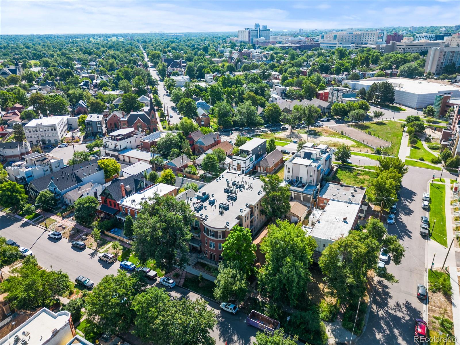 2422 Tremont Place Unit: 206