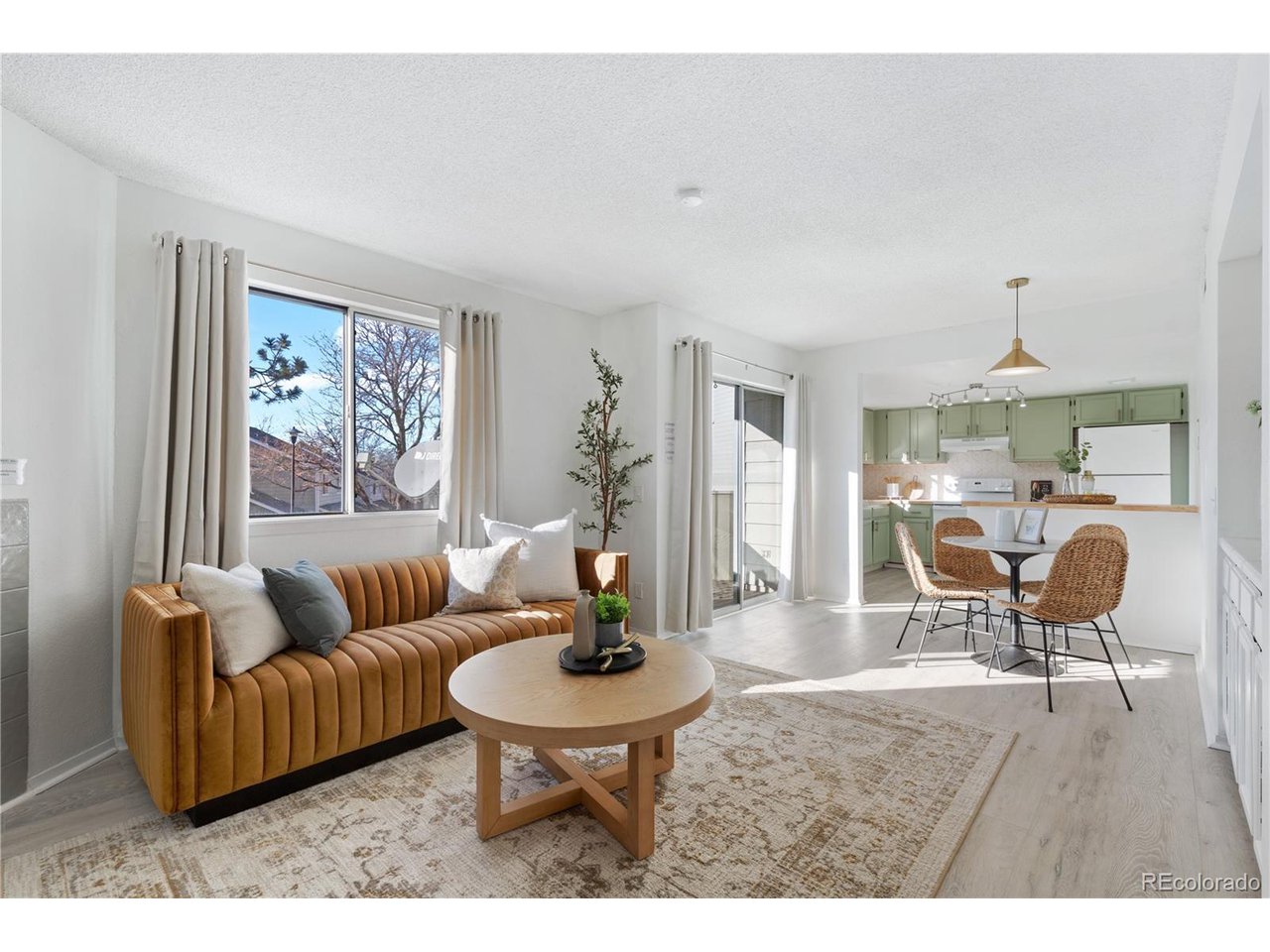 1301 S Cathay Ct 106