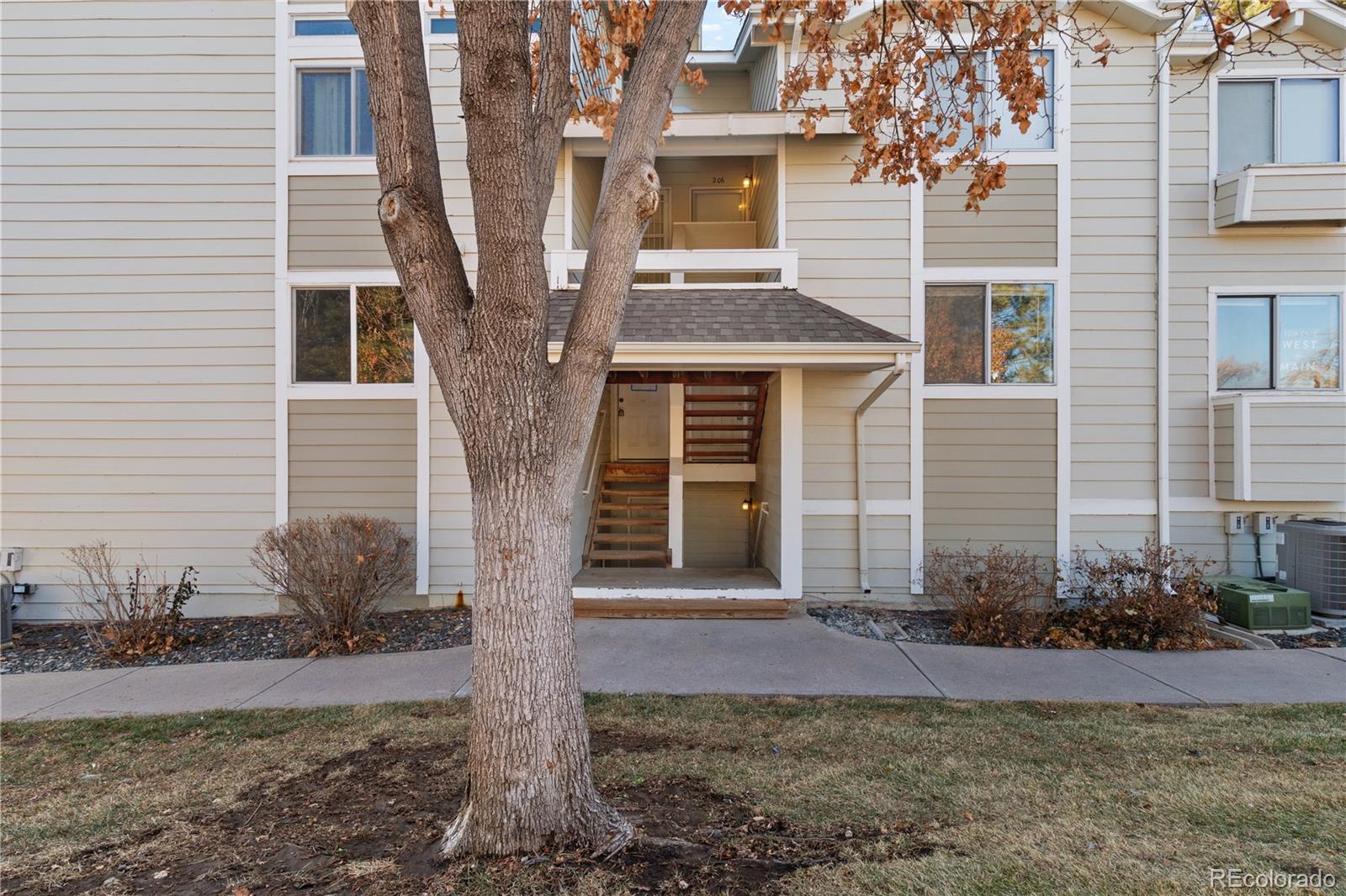 1301 S Cathay Court Unit: 106
