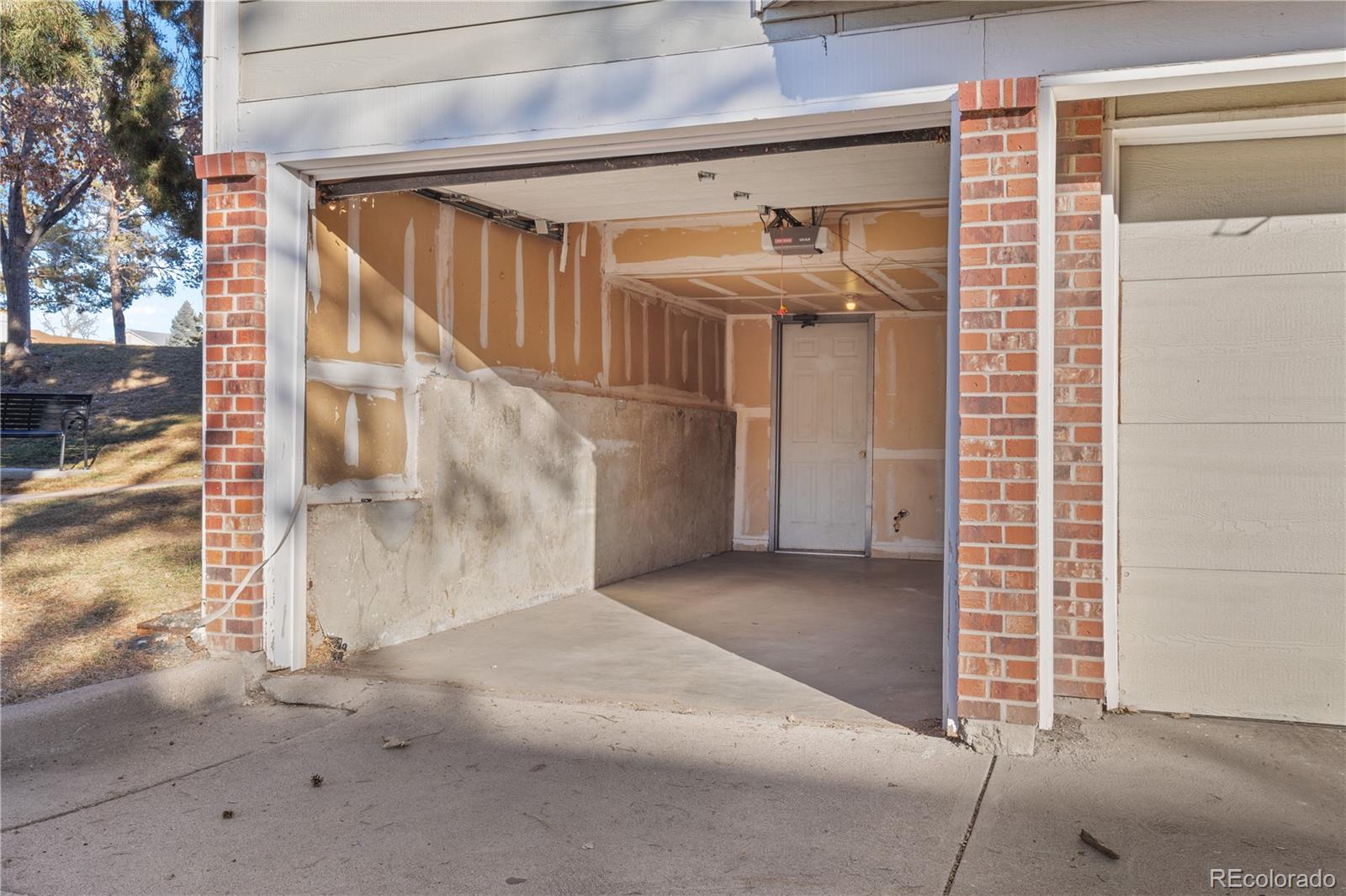1301 S Cathay Court Unit: 106