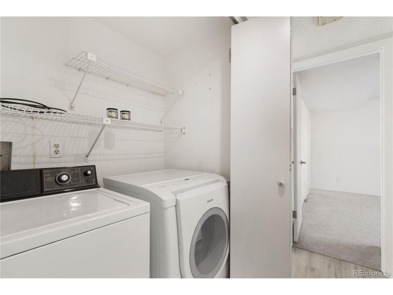 1301 S Cathay Ct 106