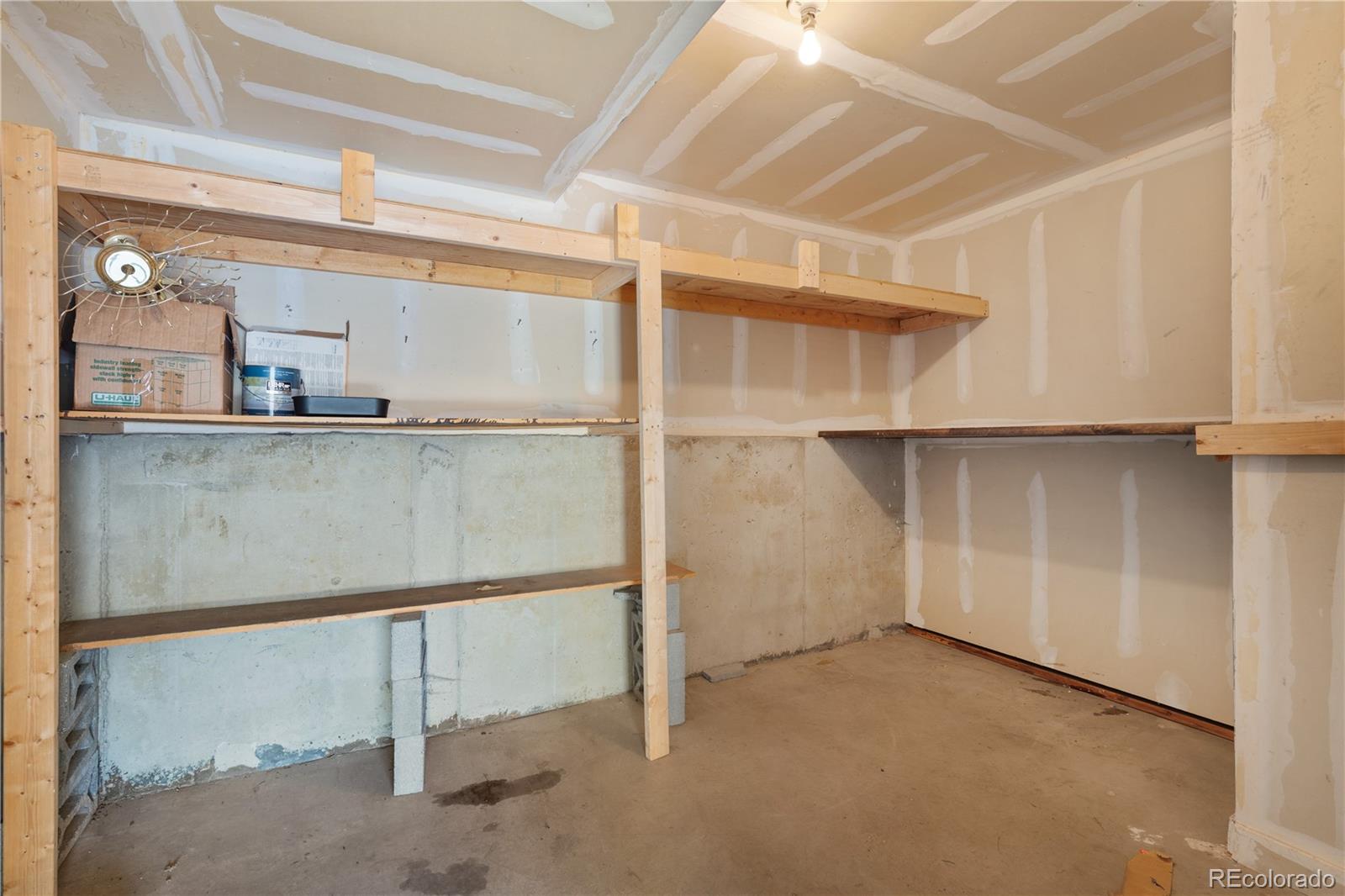1301 S Cathay Court Unit: 106