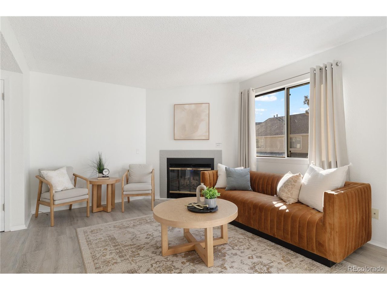 1301 S Cathay Ct 106