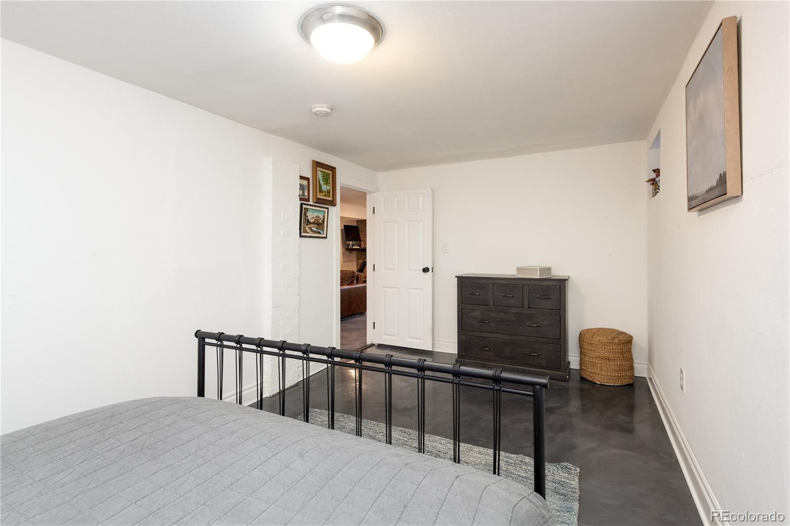 3048 W 41st Avenue