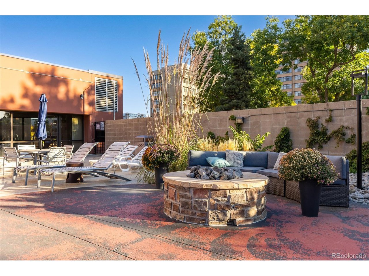 100 Park Ave W 1403