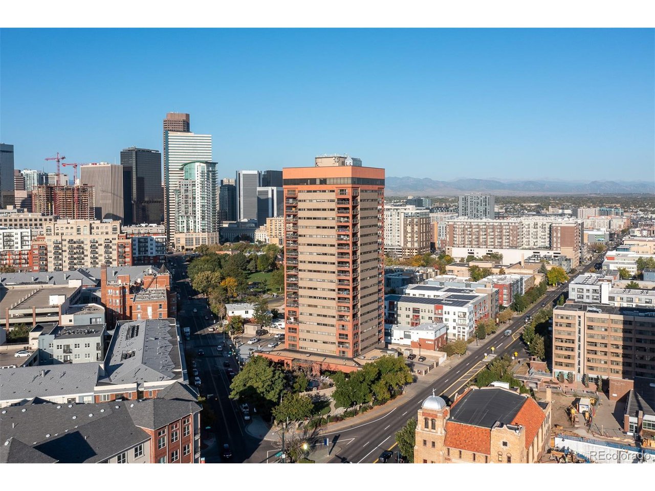100 Park Ave W 1403
