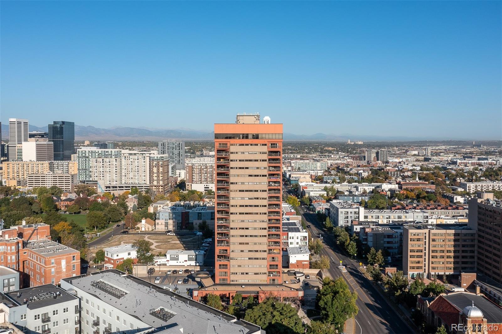 100 Park Avenue W Unit: 1403