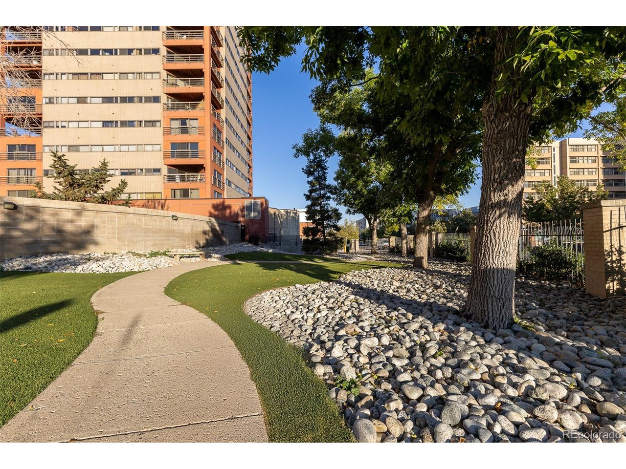 100 Park Ave W 1403
